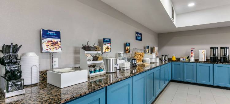 哥伦布-布拉德利公园克拉丽奥波茵特酒店(Clarion Pointe Columbus-Bradley Park)图片