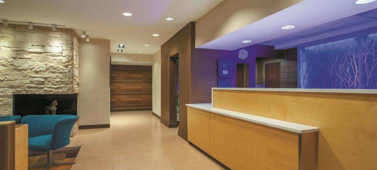 马纳萨斯战场拉昆塔温德姆套房酒店(La Quinta Inn & Suites by Wyndham Manassas Battlefield)图片