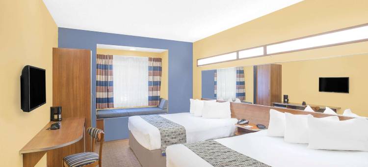 米利-罗切斯特机场麦客达套房酒店(Microtel Inn & Suites by Wyndham Chili/Rochester Airport)图片