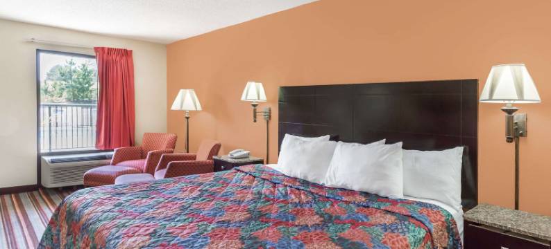 桑福德戴斯酒店(Days Inn by Wyndham Sanford)图片