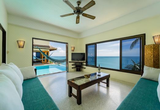 4 bedroom pool villa Hotel Overview