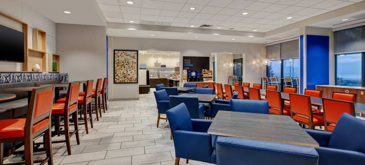 Holiday Inn Express & Suites VA沙滩海滨(Holiday Inn Express & Suites VA Beach Oceanfront)图片