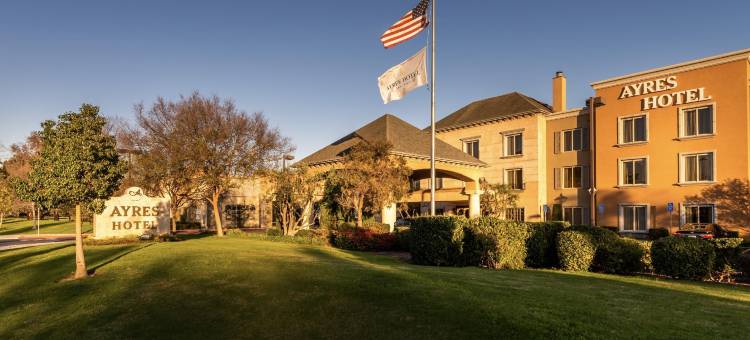 艾尔斯海豹滩酒店(Ayres Hotel Seal Beach – Cypress)图片