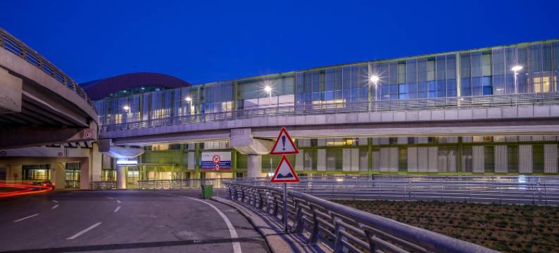 伊兹密尔塔夫机场酒店(Tav Airport Hotel Izmir)图片