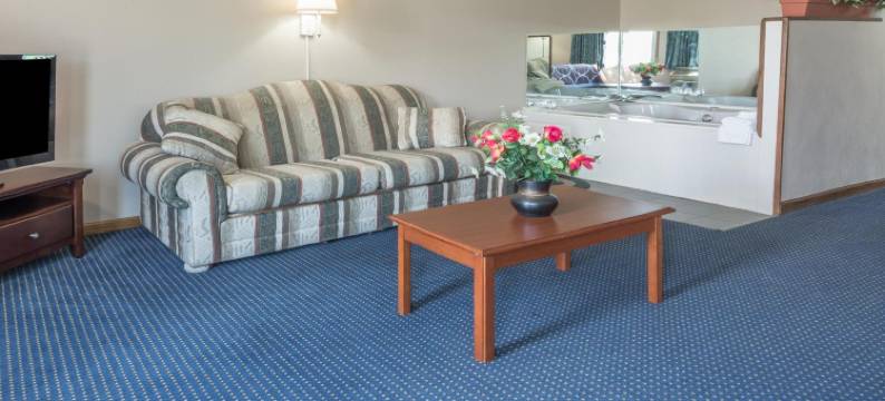 奥福尔伦-圣路易斯地区温德姆速8酒店(Super 8 by Wyndham O'Fallon MO/St. Louis Area)图片