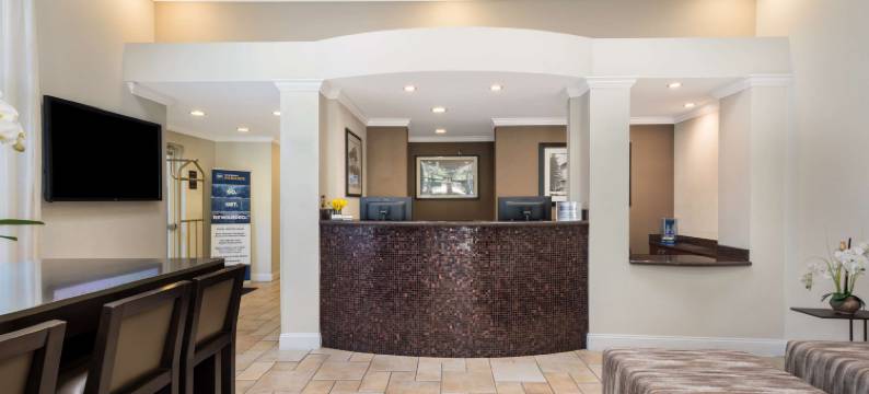 丹维尔梧桐贝斯特韦斯特酒店(Best Western Danville Sycamore Inn)图片