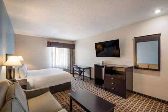 科拉尔维尔爱荷华贝斯特韦斯特SureStay Plus酒店(SureStay Plus Hotel by Best Western Coralville Iowa City)