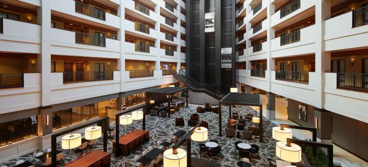 亨茨维尔希尔顿安泊水疗酒店(Embassy Suites by Hilton Huntsville)图片