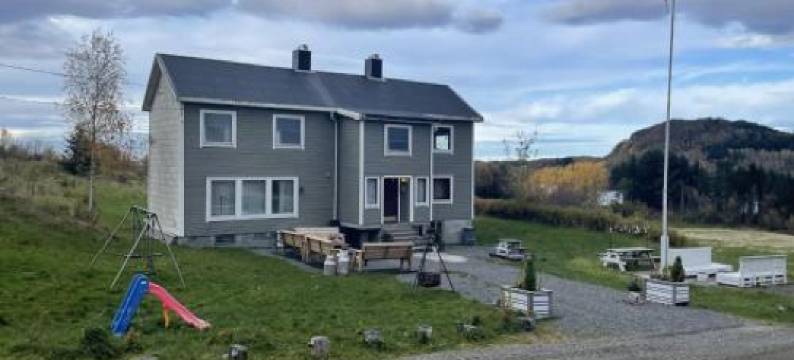 Leite Gård Near Atlantic Road in Hustadvika图片