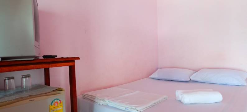 鲁恩阿伦度假村(Roong Arun Resort)图片