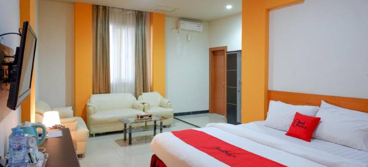 红多兹Plus酒店@帕卢喀麦隆酒店(RedDoorz Plus @ Cameloan Hotel Palu)图片