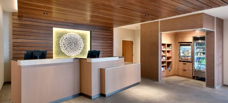 劳雷尔万枫酒店及套房(Fairfield Inn & Suites Laurel)图片