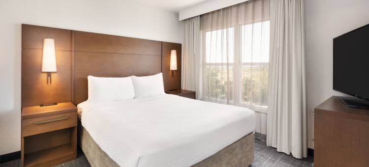 Residence Inn 酒店代托纳比奇赛道/机场店(Residence Inn Daytona Beach Speedway/Airport)图片