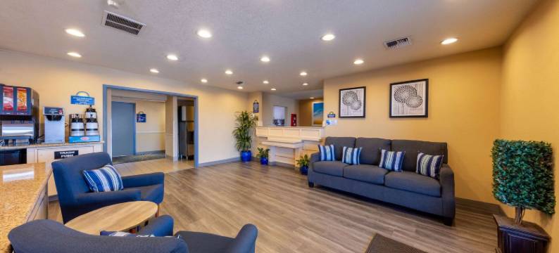 莱思罗普戴斯酒店(Days Inn by Wyndham Lathrop)图片