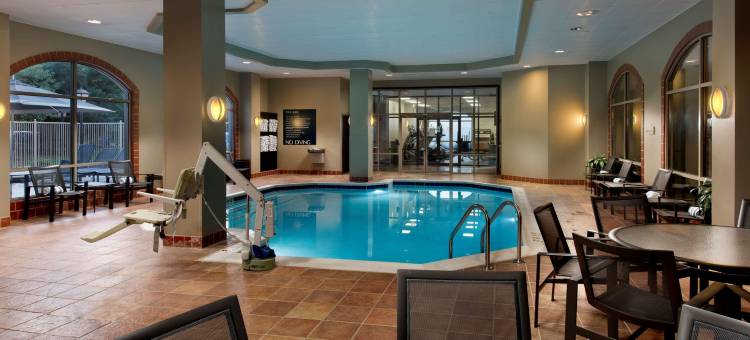 杜勒斯机场希尔顿安泊套房酒店(Embassy Suites by Hilton Dulles Airport)图片