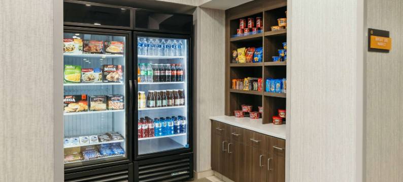 艾奥瓦安克尼 - 艾奥瓦德梅因拉昆塔温德姆套房酒店(La Quinta Inn & Suites by Wyndham Ankeny IA / Des Moines IA 2402 SE Tones Dr., Ankeny, Io)图片