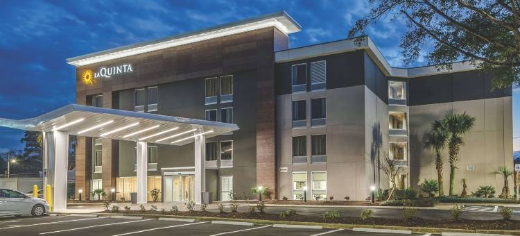 默特尔比奇北国王公路拉昆塔温德姆套房酒店(La Quinta Inn & Suites by Wyndham Myrtle Beach - N Kings Hwy)图片