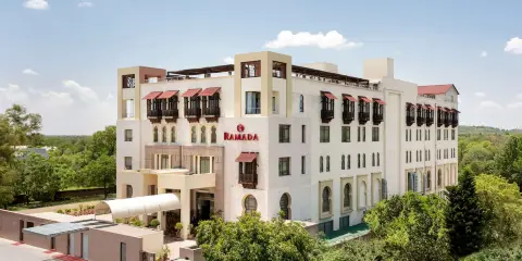 伊斯蘭堡温德姆華美達酒店