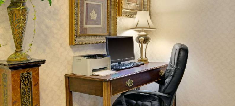 希科利温德姆戴斯套房酒店(Days Inn & Suites by Wyndham Hickory)图片