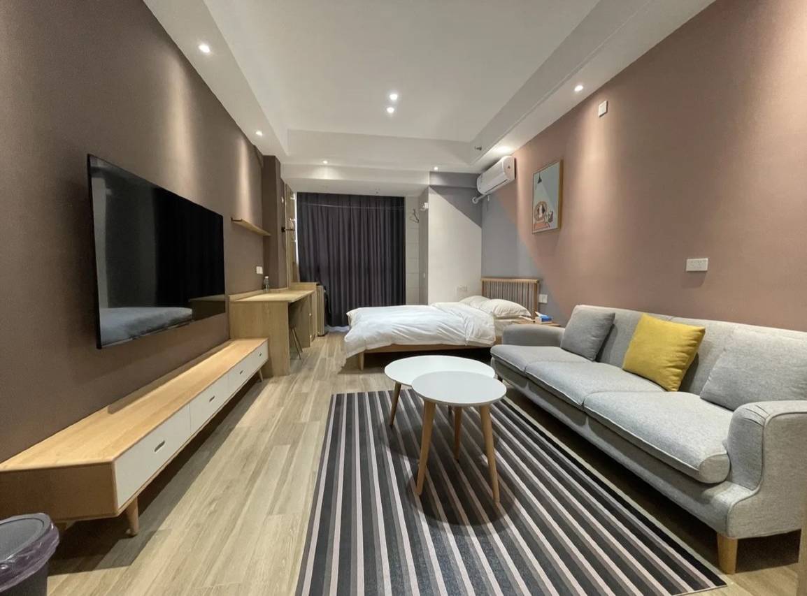 8号清风公寓(七大街分店)