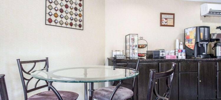 罗德威酒店-蒂梅丘拉老城(Rodeway Inn Old Town Temecula)图片