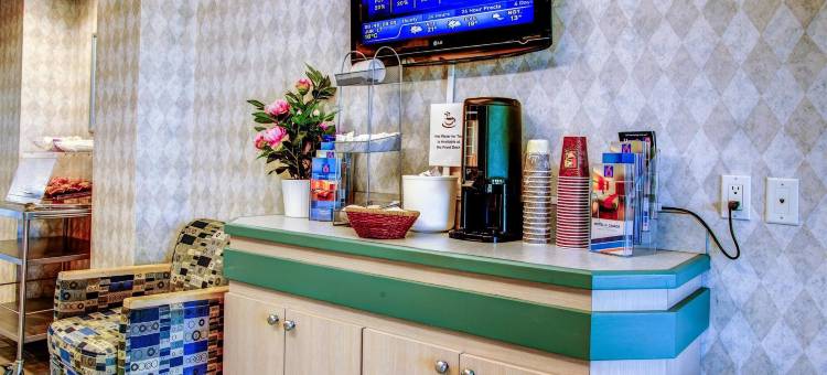 安大略省亨茨维尔6号汽车旅馆(Motel 6 Huntsville, on)图片