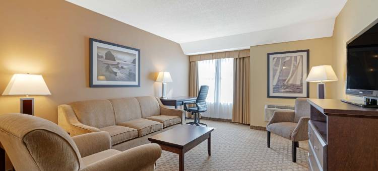 翡翠岛贝斯特韦斯特优质汽车旅店(Best Western Plus Emerald Isle Hotel)图片