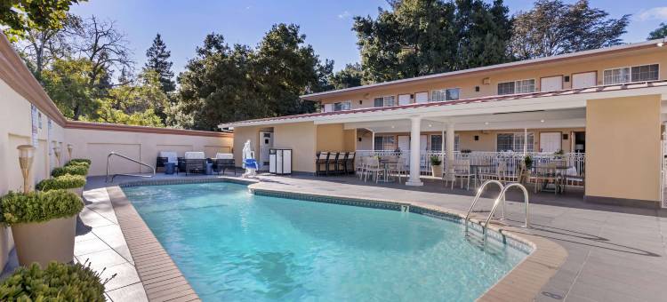 里维埃拉贝斯特韦斯特优质酒店(Best Western Plus Riviera)图片