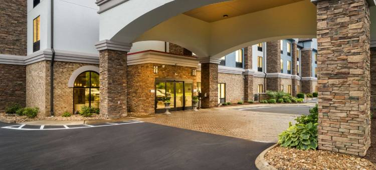 杰克逊I-40舒适套房酒店(Comfort Suites Jackson I-40)图片