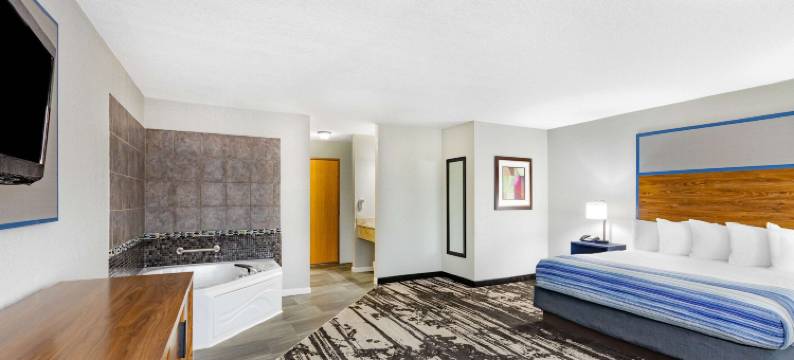 佩拉美吟温德姆酒店(AmericInn by Wyndham Pella)图片