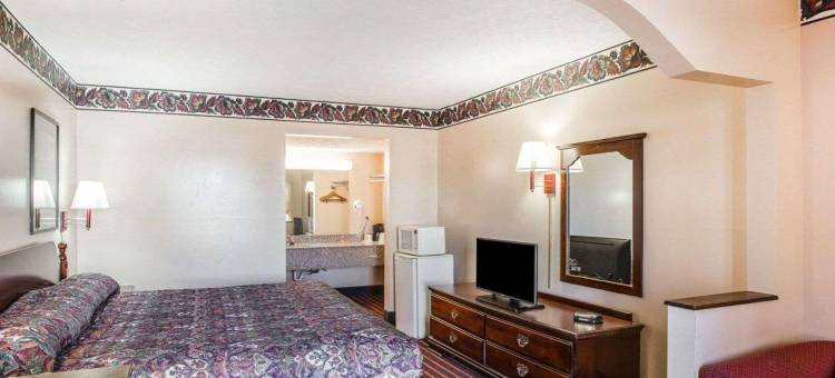 伊克诺旅馆麦克唐纳南(Econo Lodge)图片
