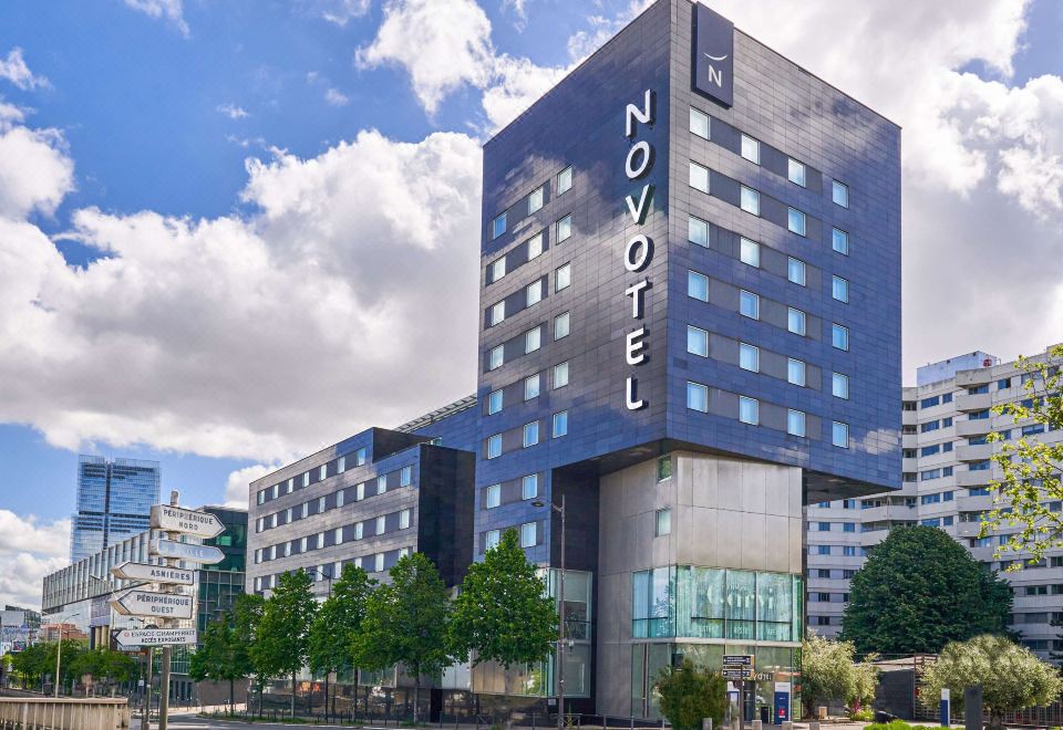 Novotel Paris 17 Hotel Overview
