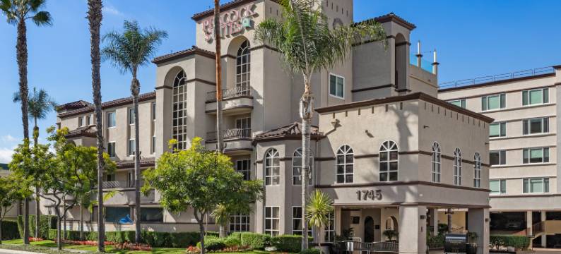 孔雀套房酒店(Peacock Suites)图片