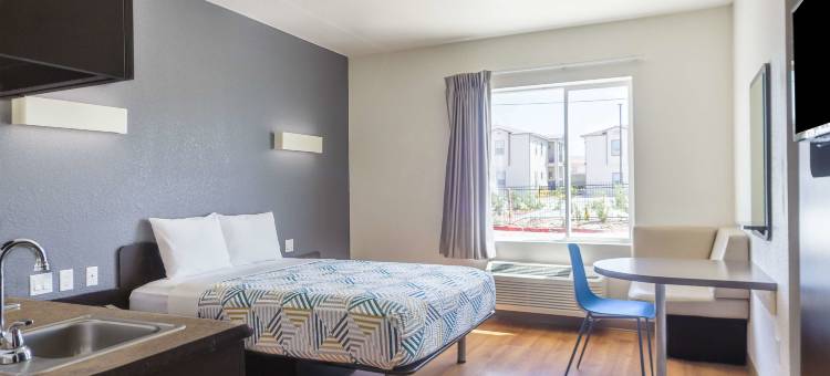 德克萨斯拉雷多 - 机场 6 号汽车旅馆(Motel 6 Laredo, TX - Airport)图片