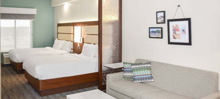 福朋喜来登费耶特维尔自由堡酒店(Four Points by Sheraton Fayetteville Fort Liberty)图片
