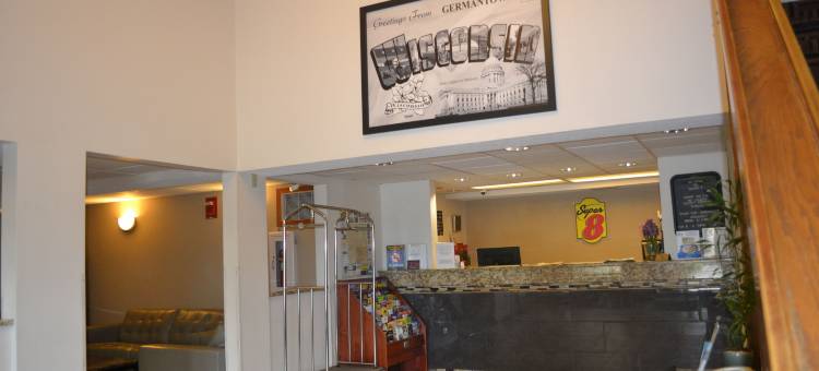 日耳曼敦-密尔沃基温德姆速8酒店(Super 8 by Wyndham Germantown/Milwaukee)图片