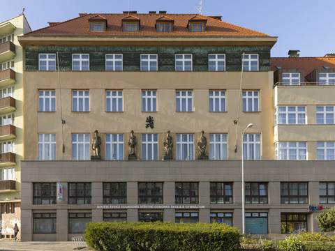 摩里斯马拉达博莱斯拉夫住宅