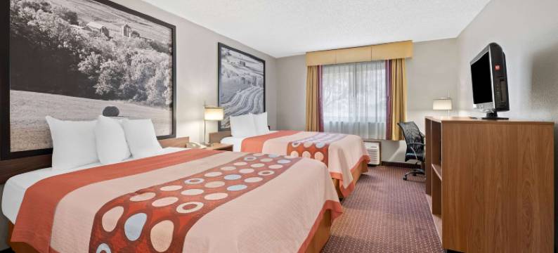 韦弗利速8酒店(Super 8 by Wyndham Waverly)图片