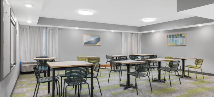 科罗拉多斯普林斯 I 25 中央希尔顿 Spark 酒店(Spark by Hilton Colorado Springs I 25 Central)图片