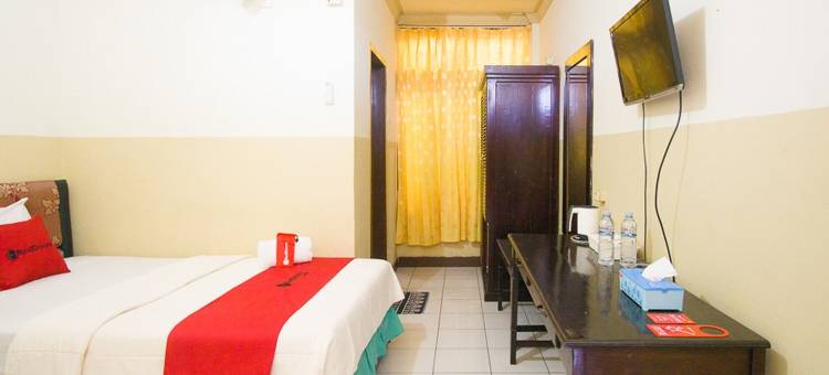 红多兹Plus酒店-近比通港(RedDoorz Plus Near Pelabuhan Bitung)图片