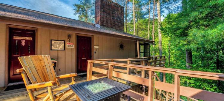 瀑布旅馆(The Cascades Inn-Waterfall Retreat)图片