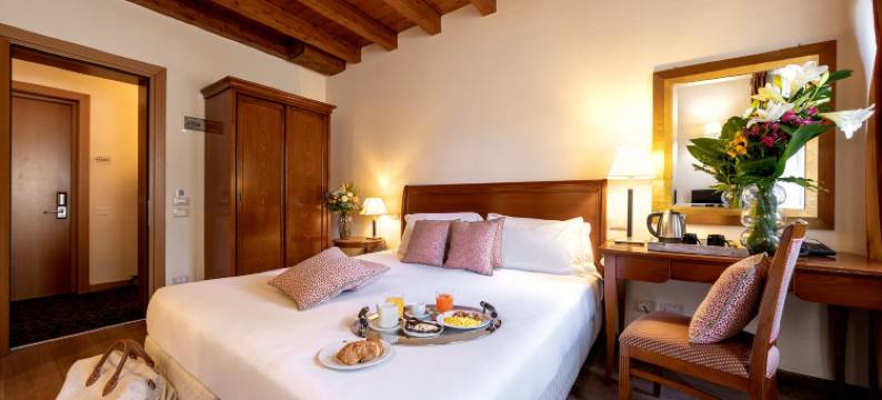 威尼斯度假村酒店(Hotel Venice Resort Airport)图片