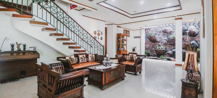 红多兹伊斯兰酒店-近格罗拉德尔塔诗都阿佐2号(RedDoorz Syariah Near Gelora Delta Sidoarjo 2)图片
