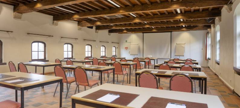 普瑞姬科森多克酒店(Priorij Corsendonk)图片