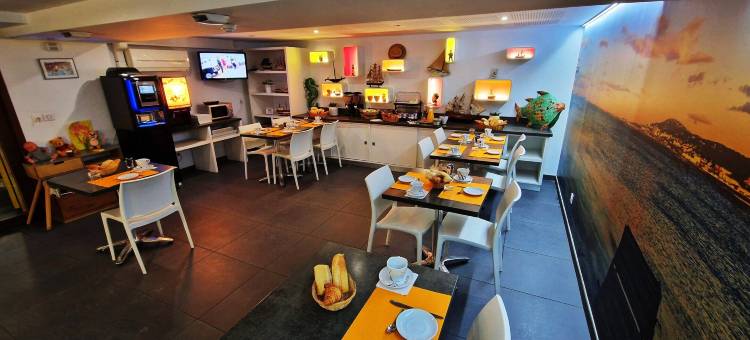 奥瓦莱丽酒店(Hôtel Au Valéry)图片