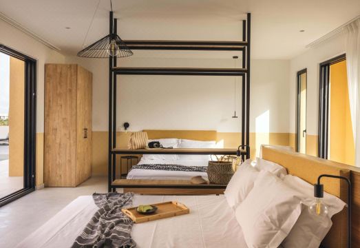 Marea Suites Hotel Overview