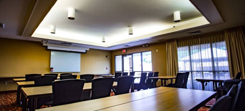 孟菲斯东/比尔莫里斯大道万怡酒店(Courtyard Memphis East/Bill Morris Parkway)图片