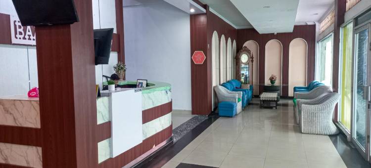RedDoorz Hotel Baaraka near Living World图片