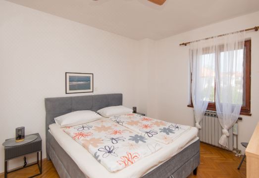 Maras Hotel Overview