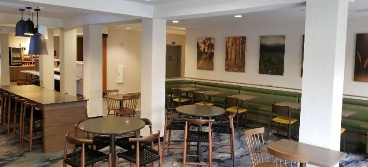 芒特弗农雷德湖万豪万枫酒店(Fairfield Inn & Suites Mount Vernon Rend Lake)图片